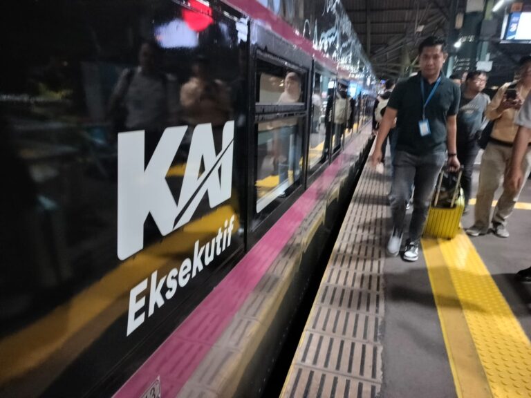 KAI-Hadirkan-KA-Tambahan-1-2