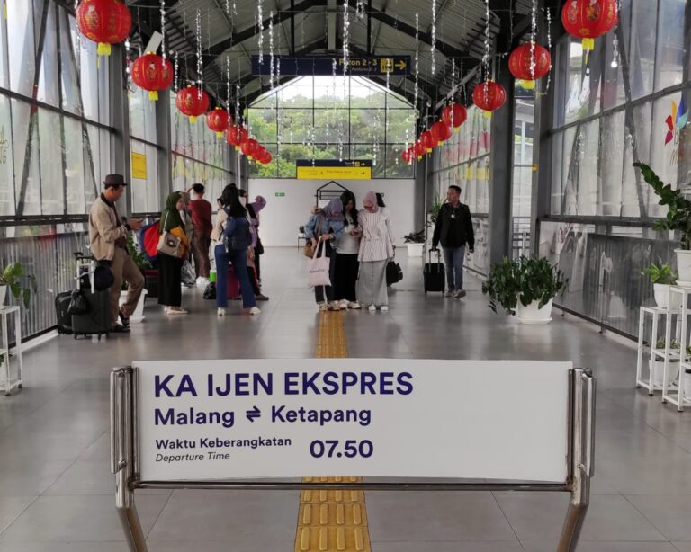 KAI-Senyum-Penumpang-1-3