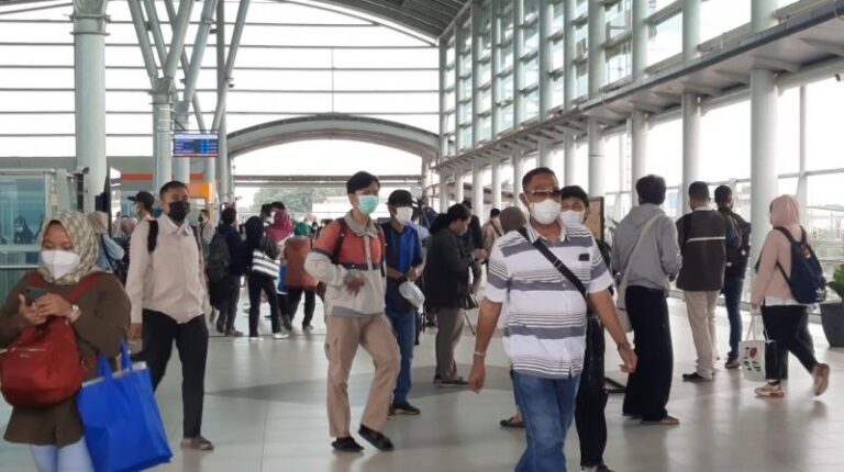 KAI-Stasiun-Bekasi-3