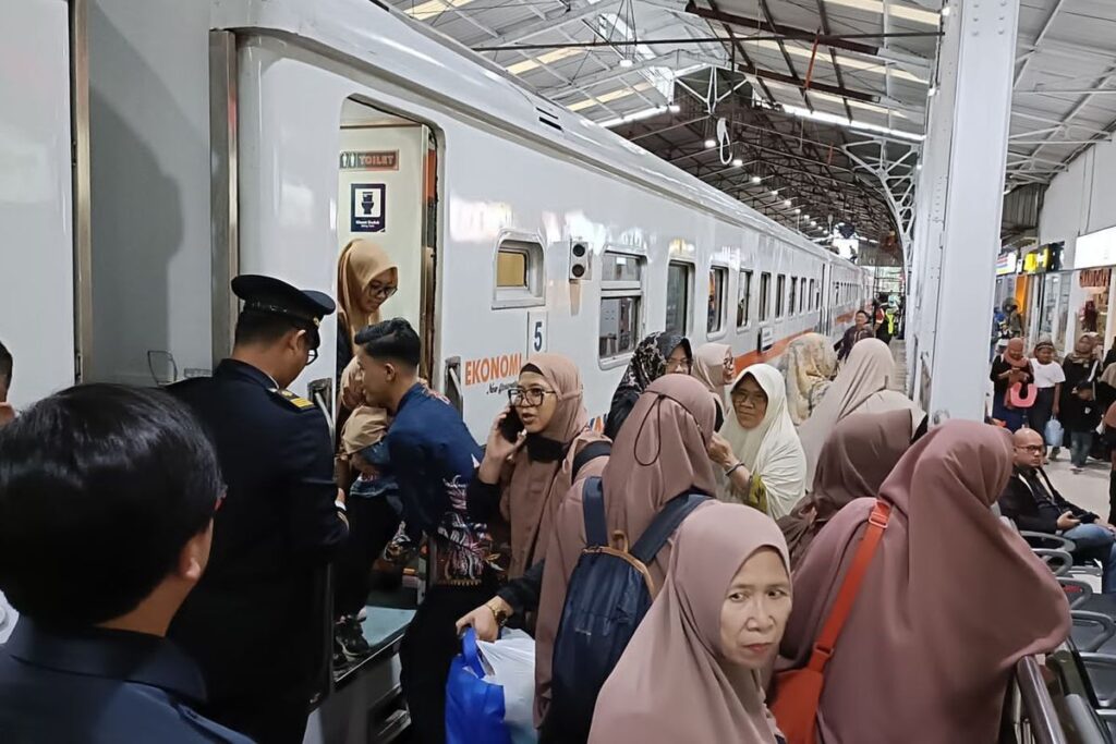 KAI-Tambah-600-4-8