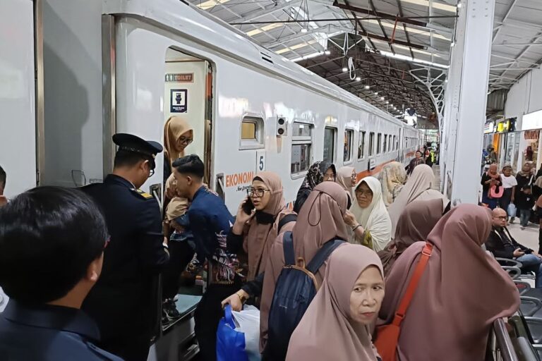 KAI-Tambah-600-4-8