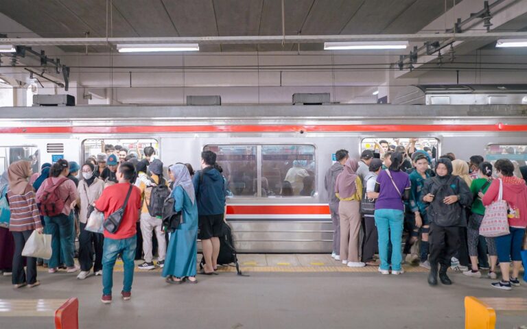 KAI-Volume-Pengguna-2-2